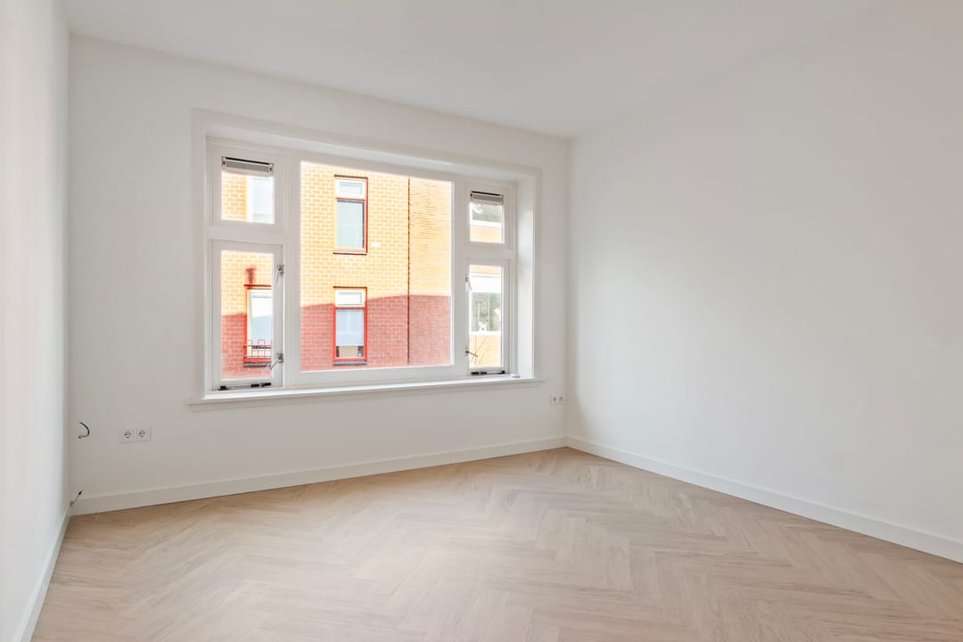 Completely Renovated Apartment near Noorderplantsoen with Modern Floor Heating — 13