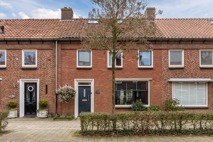 Burgemeester Philipsenstraat 16