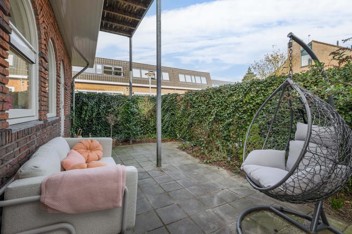 Photo 4 of Burgemeester De Withstraat 86-B