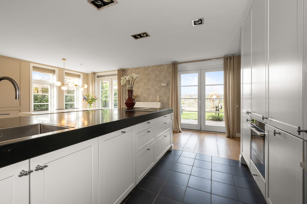 Photo 8 of Liguster 13