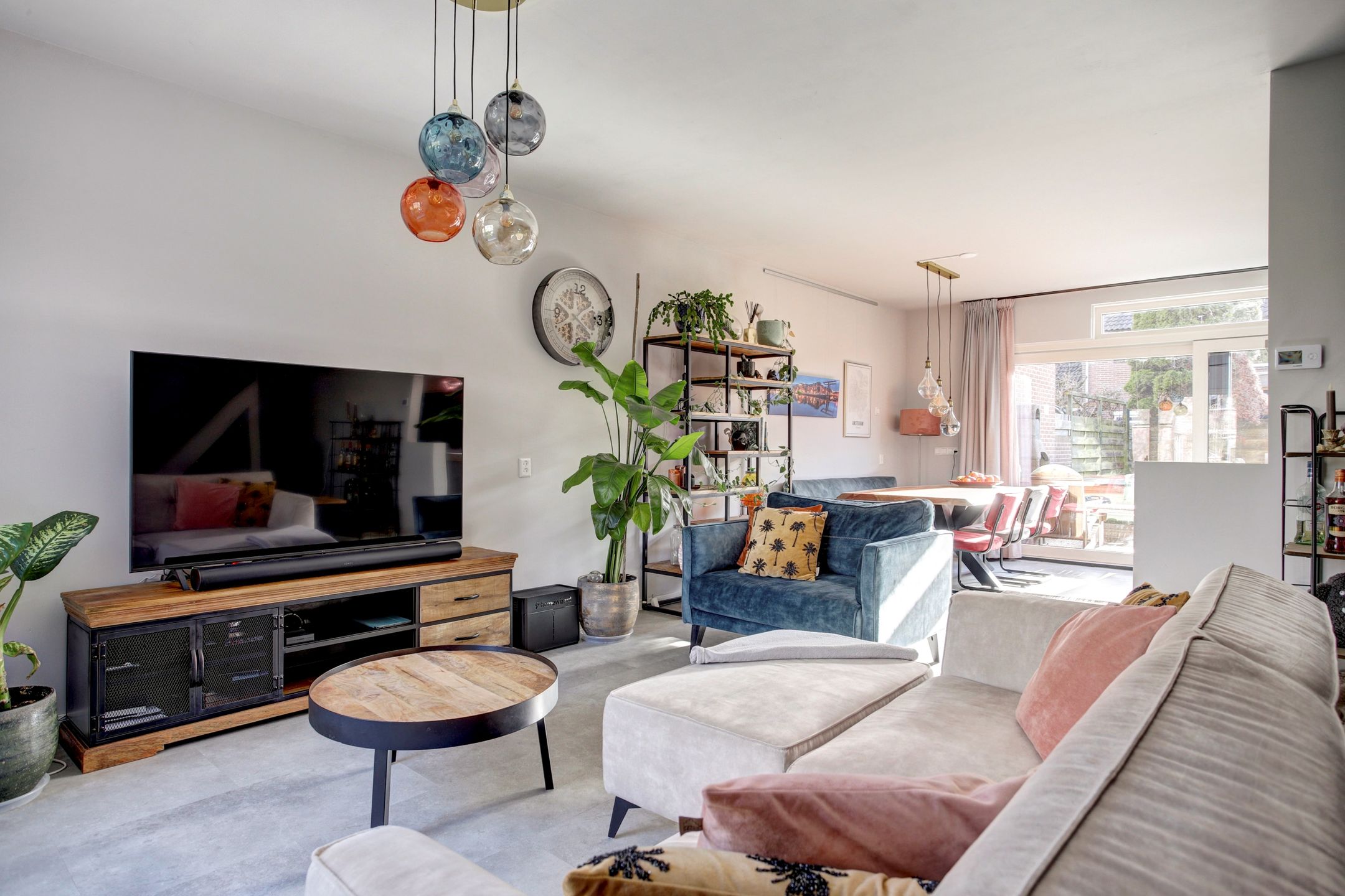 Foto 9 van Loodglans 64