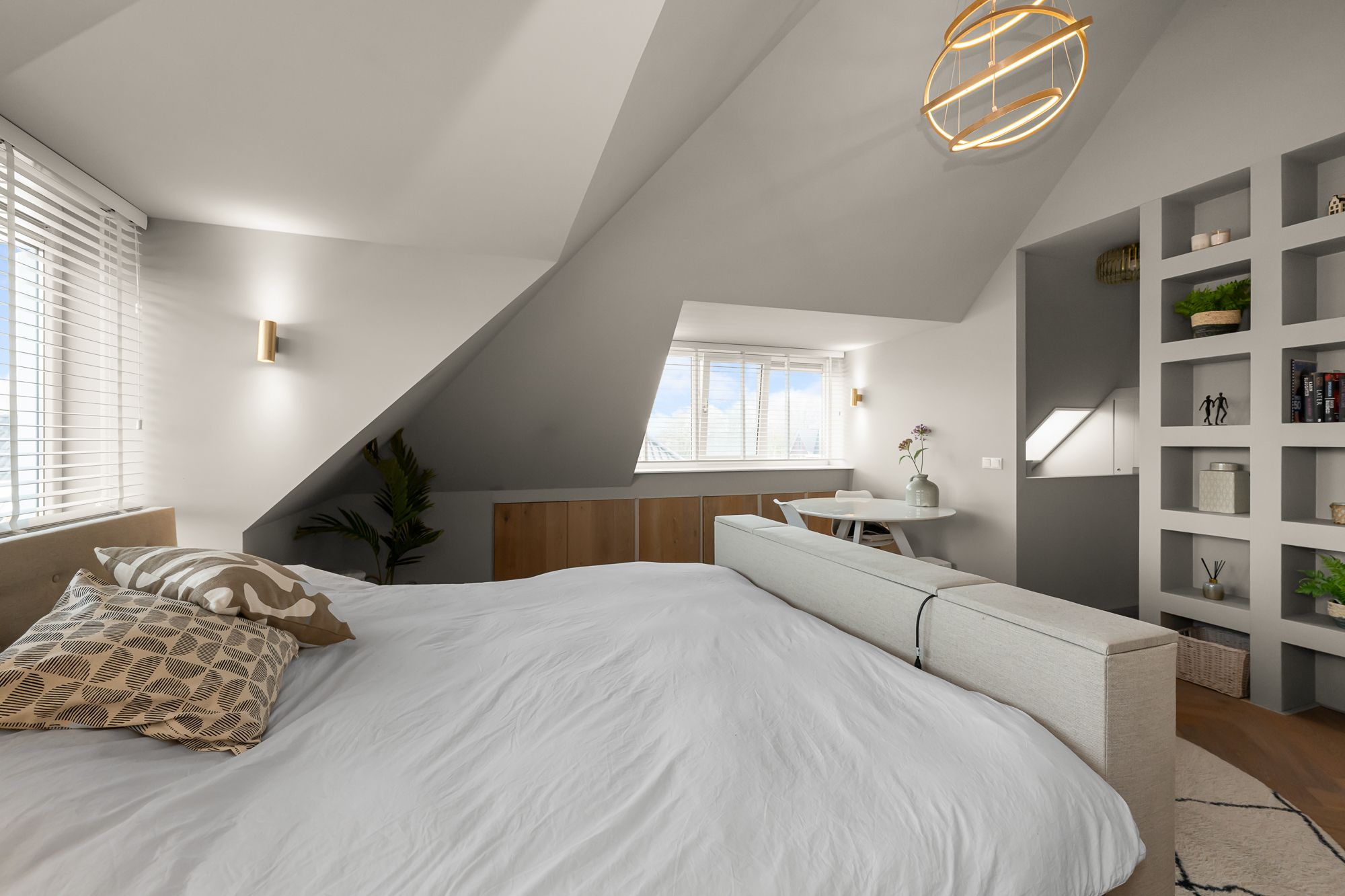 Photo 33 of Liguster 13