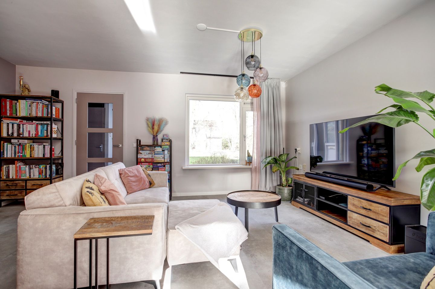 Foto 10 van Loodglans 64