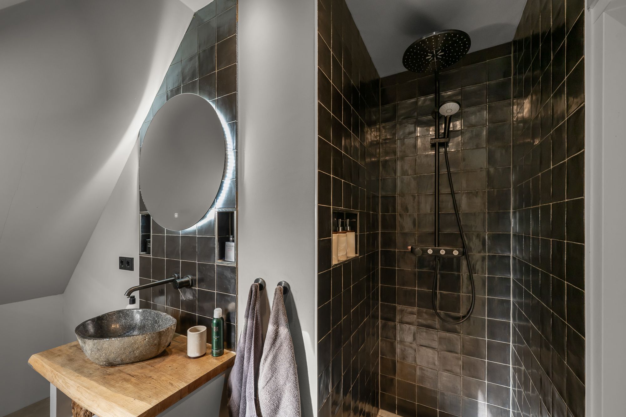 Photo 36 of Liguster 13