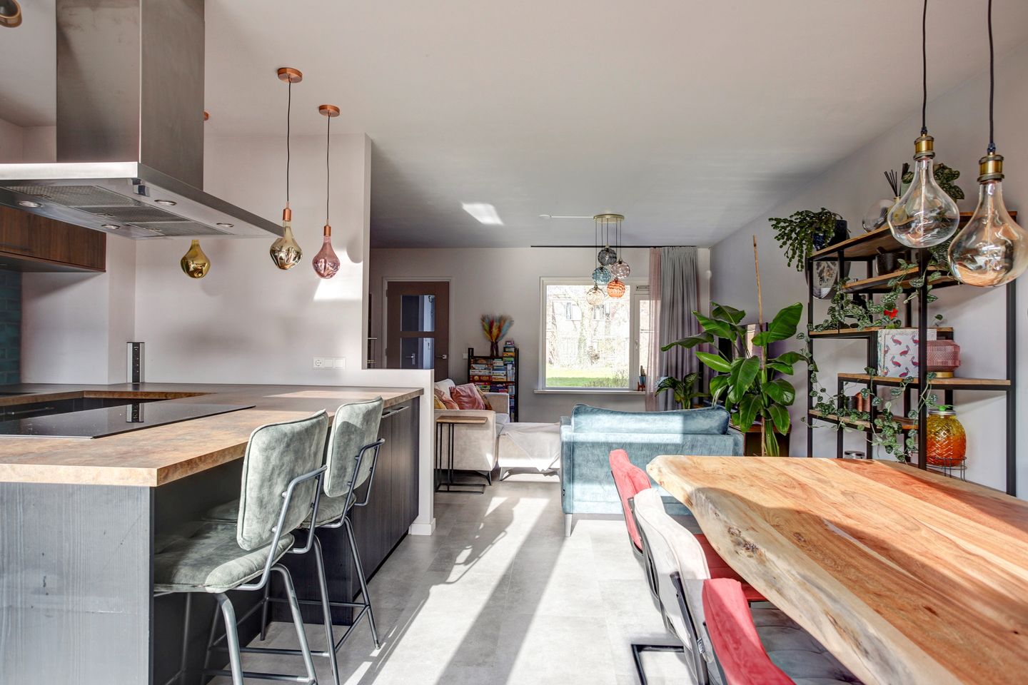 Foto 14 van Loodglans 64