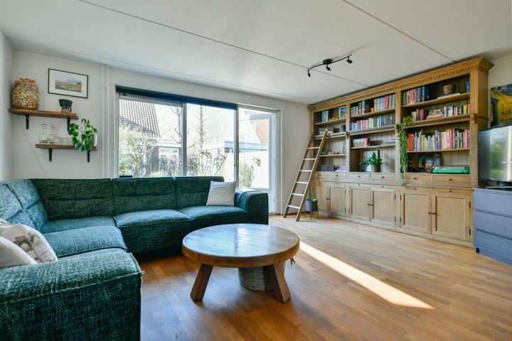 Foto 4 van Oranjehof 6