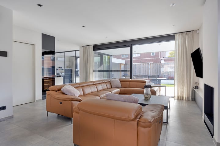Photo 4 of Frans Halsstraat 9-C