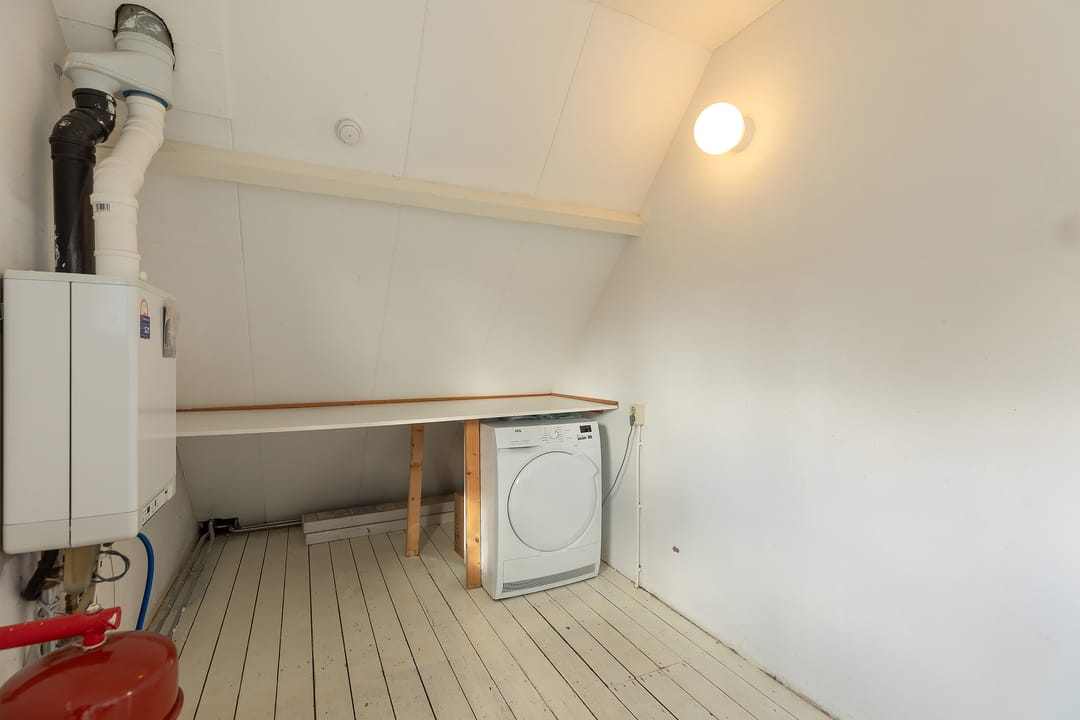 Foto 26 van Johan de Wittstraat 43