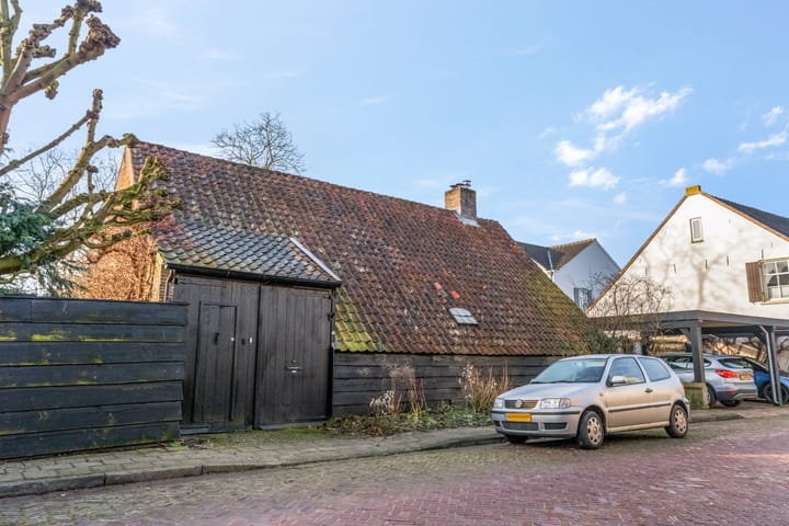 Photo 2 of Burgemeester van den Boschstraat 64