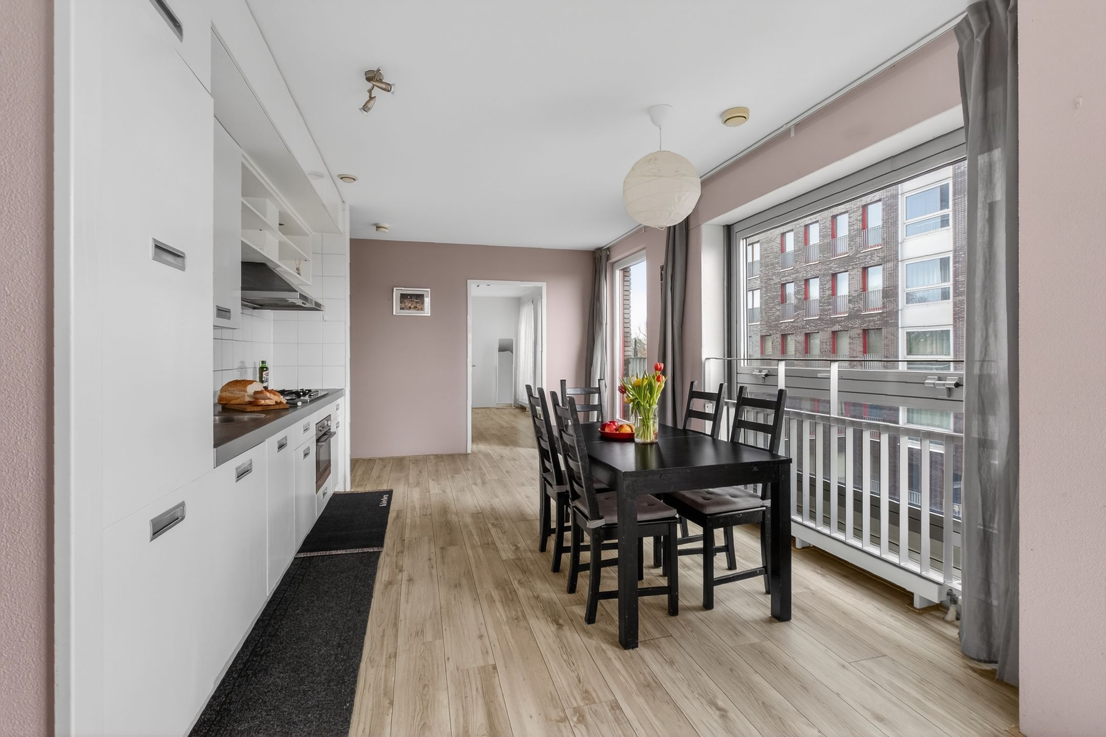 Spacious and Light Apartment with Two Bedrooms in Amsterdam-Noord — 17