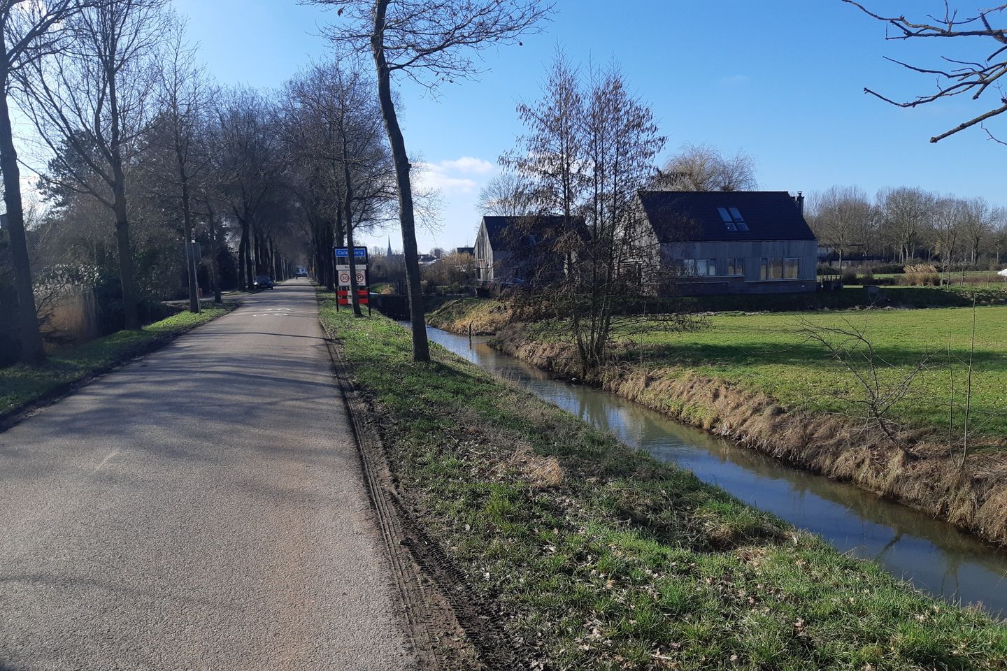 View photo 4 of Lange Dreef