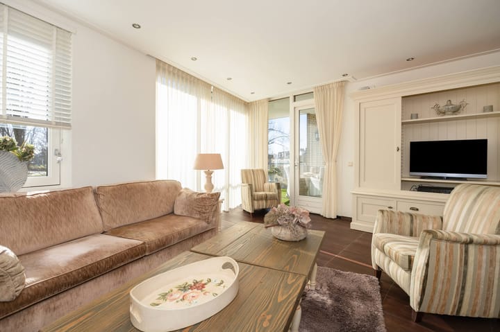 Foto 3 van Lessestraat 276