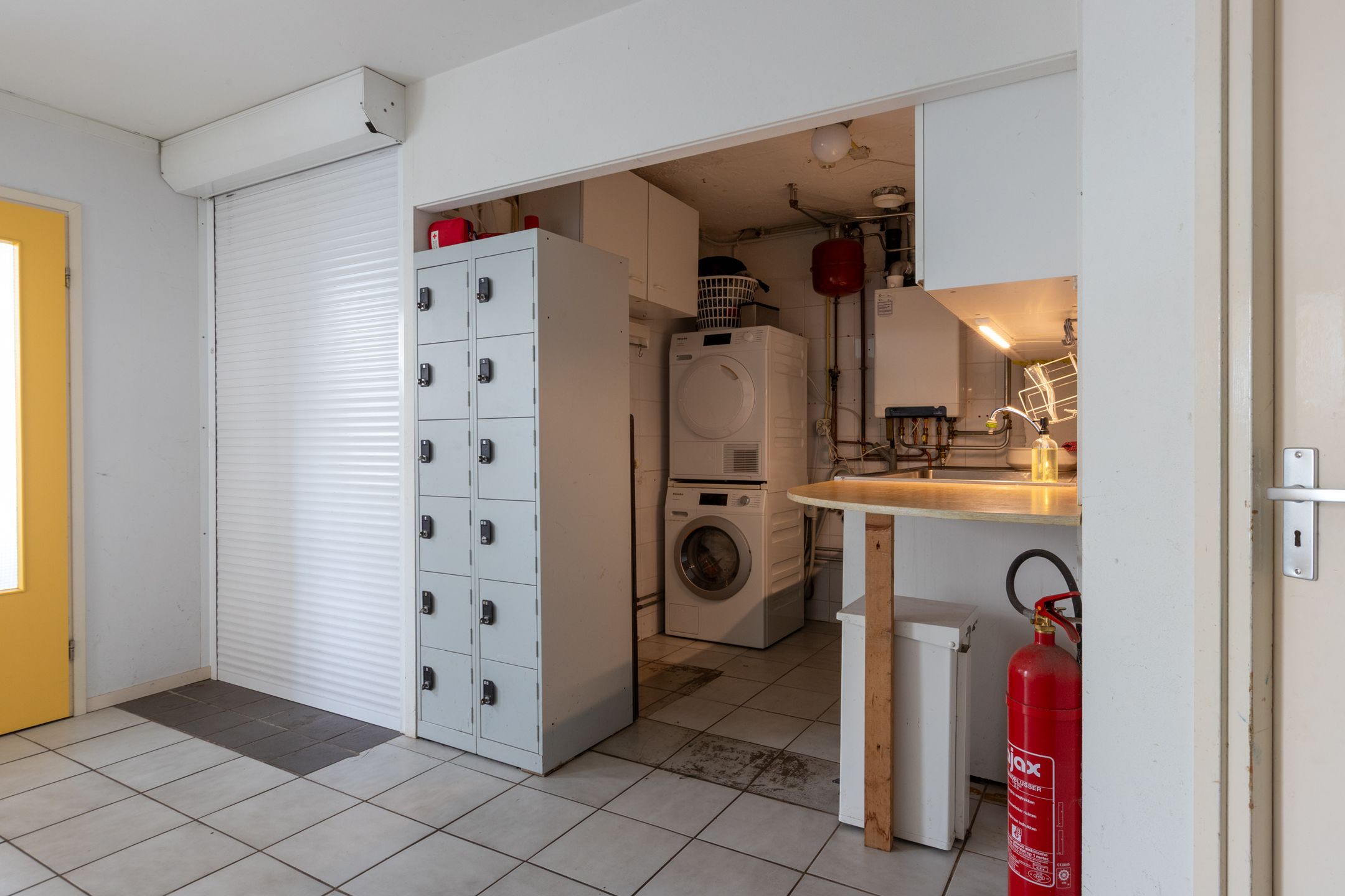 Foto 15 van Korte Raam 2-A