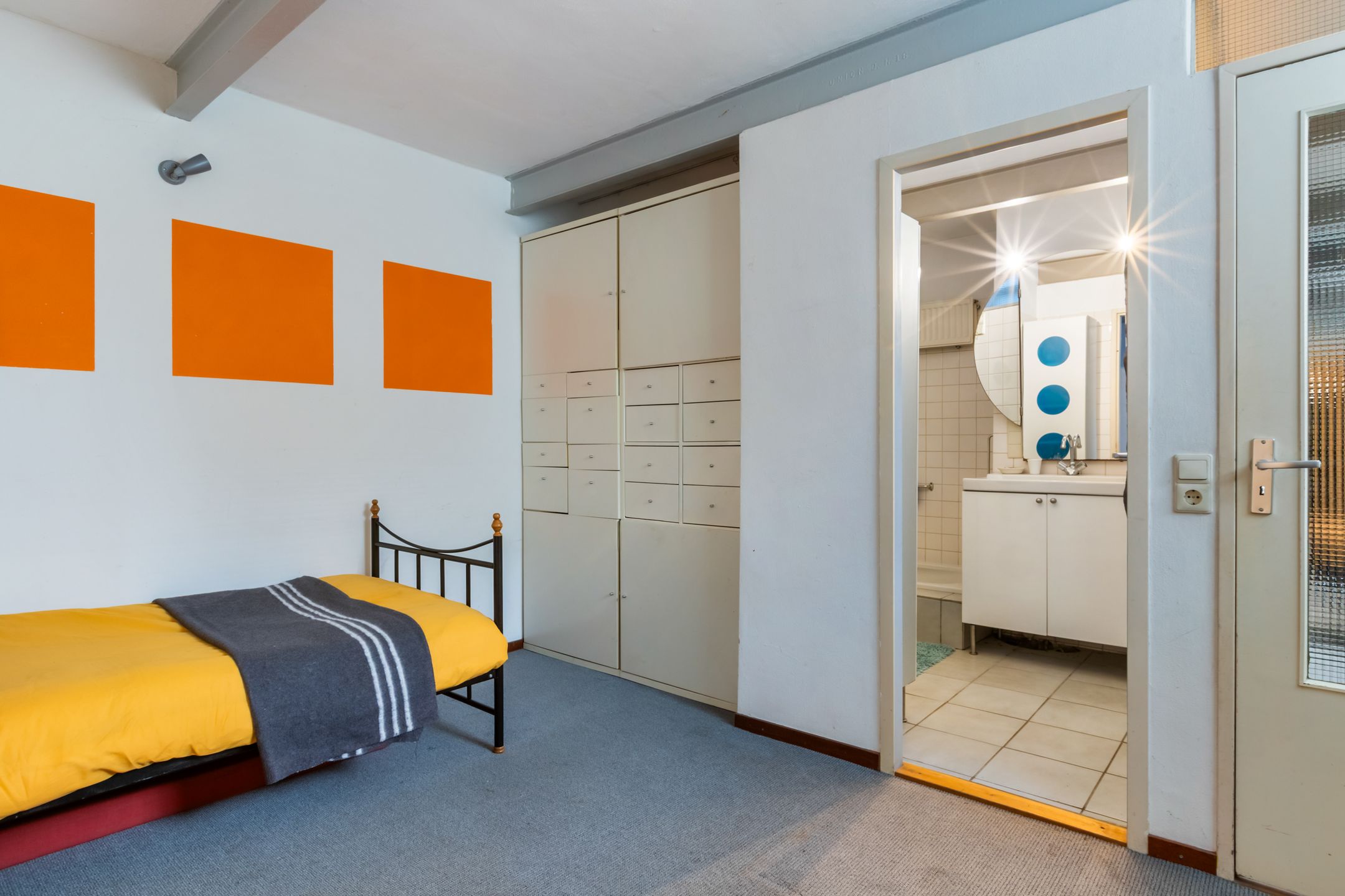 Foto 27 van Korte Raam 2-A