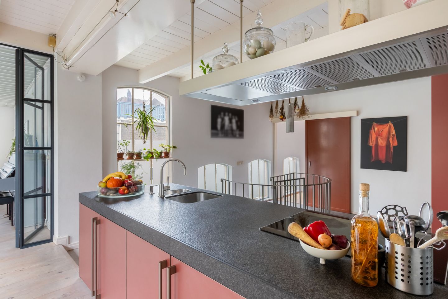 Foto 35 van Korte Raam 2-A