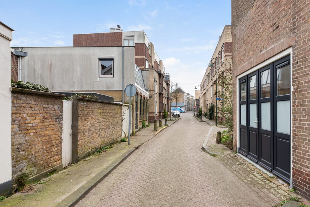 Foto 71 van Korte Raam 2-A