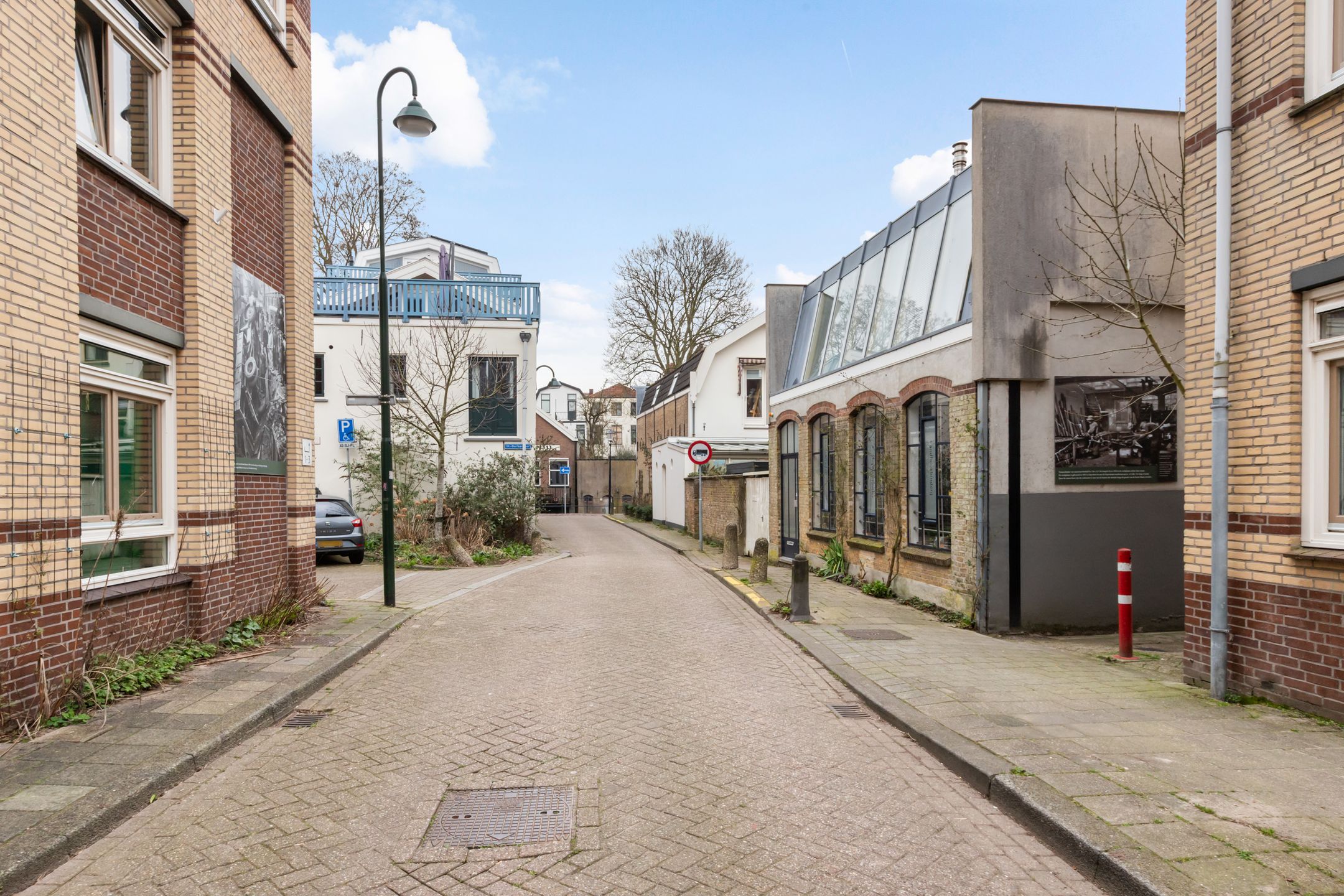 Foto 72 van Korte Raam 2-A