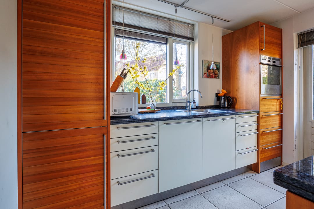 Foto 11 van Bijenlaan 28-A