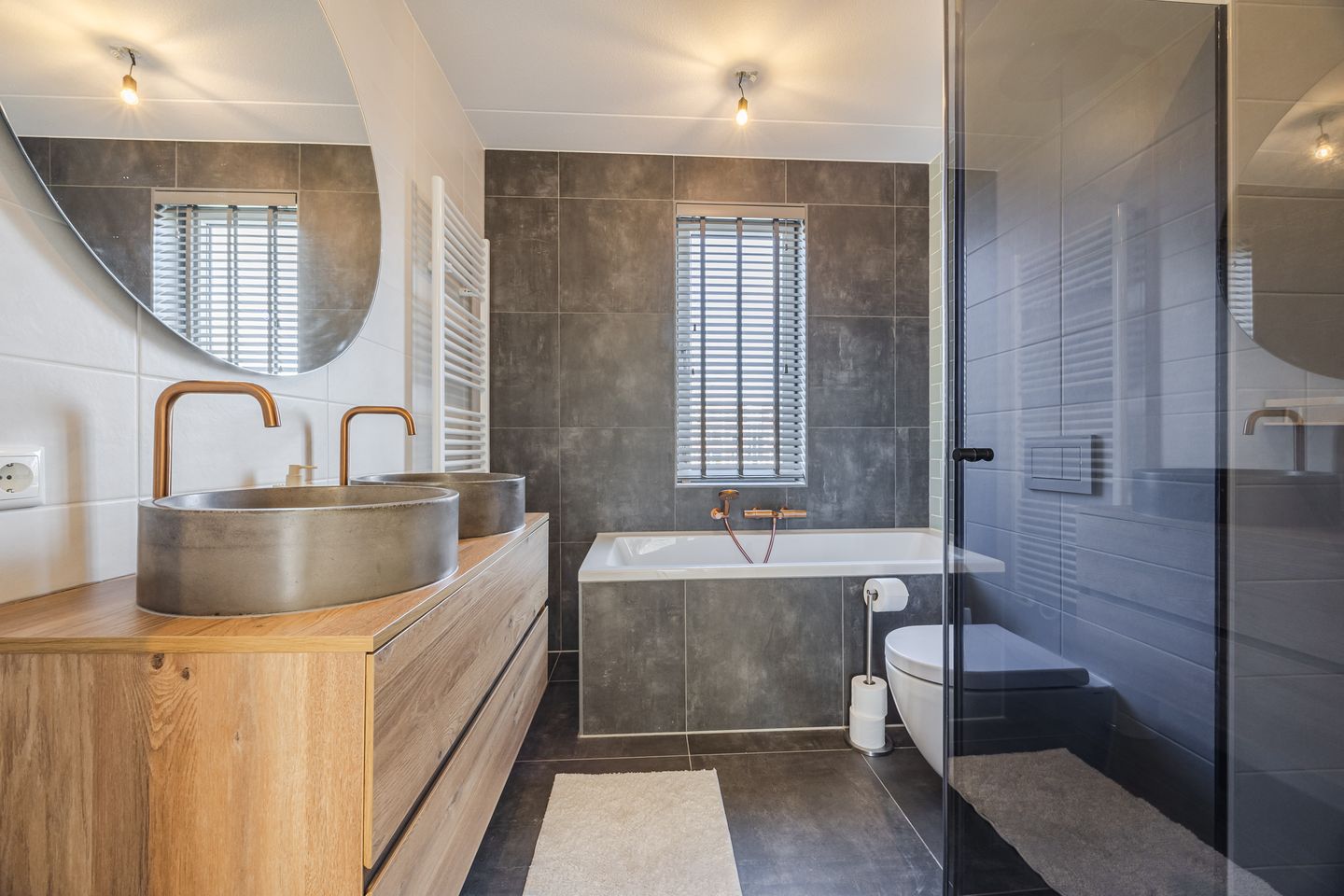 Foto 20 van Leyweg 273