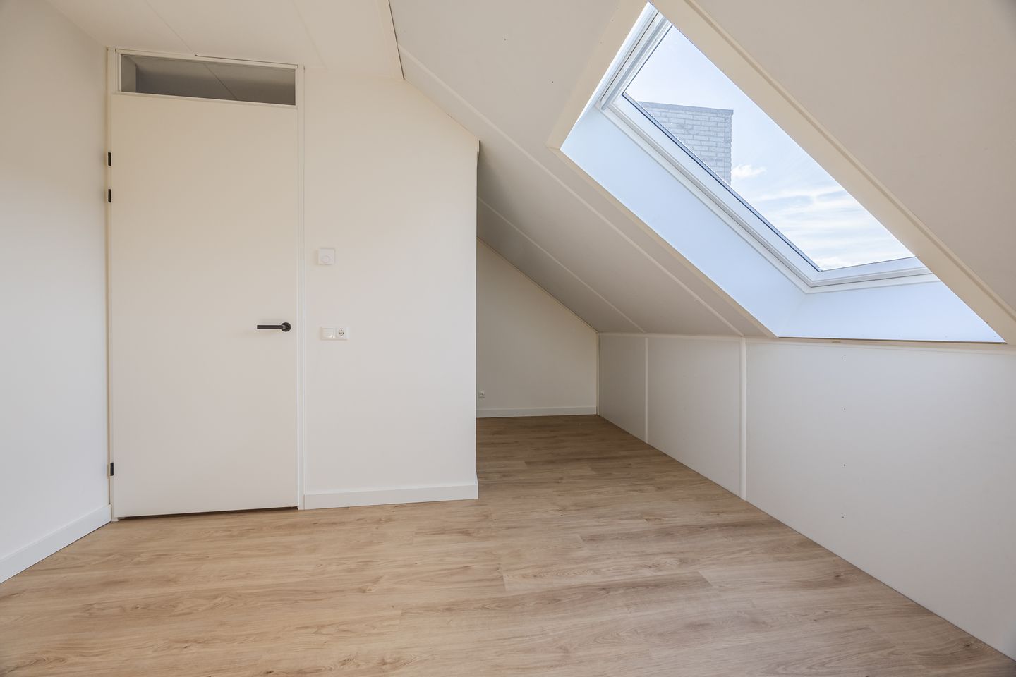 Foto 25 van Leyweg 273