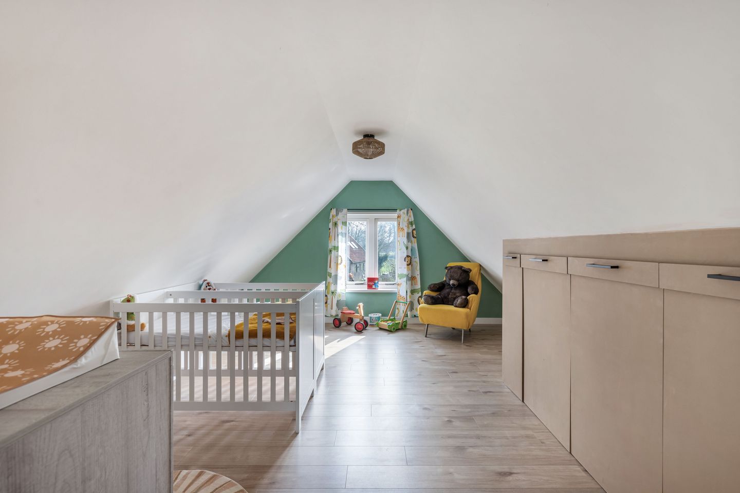 Modern and Energy Efficient Extended Family Home in Weidum — 32