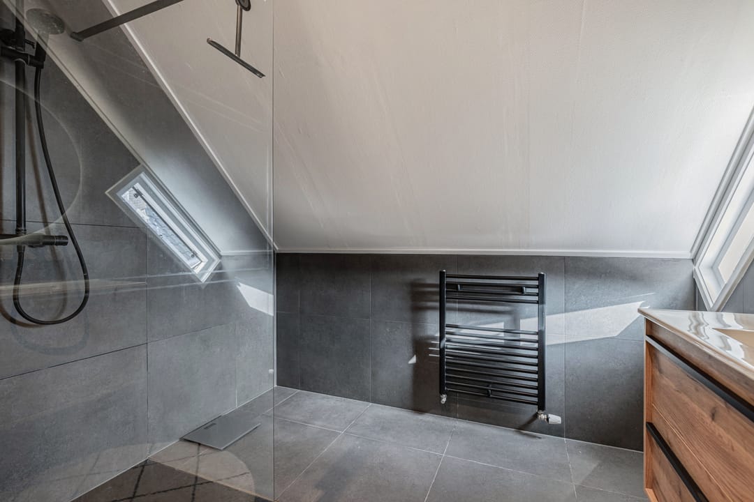 Modern and Energy Efficient Extended Family Home in Weidum — 35