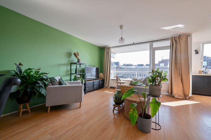 Photo 2 of Bussumerstraat 44-D