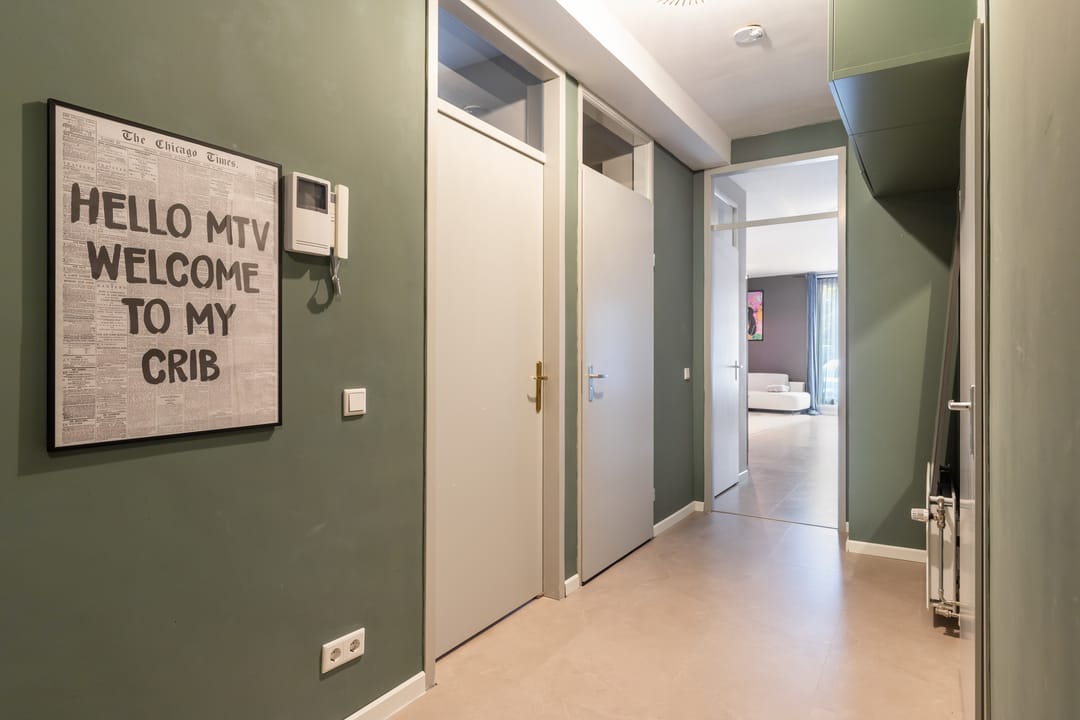 Foto 2 van Naarderstraat 33-B