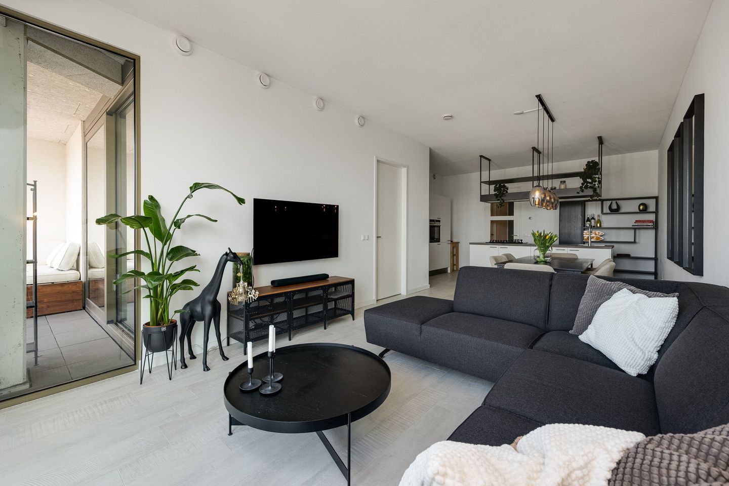 Foto 10 van Emmaplein 119