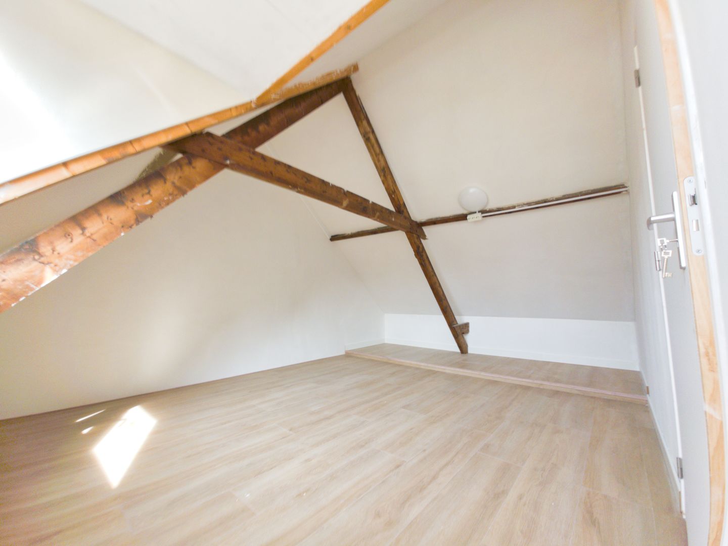 Foto 10 van Hobeinstraat 69