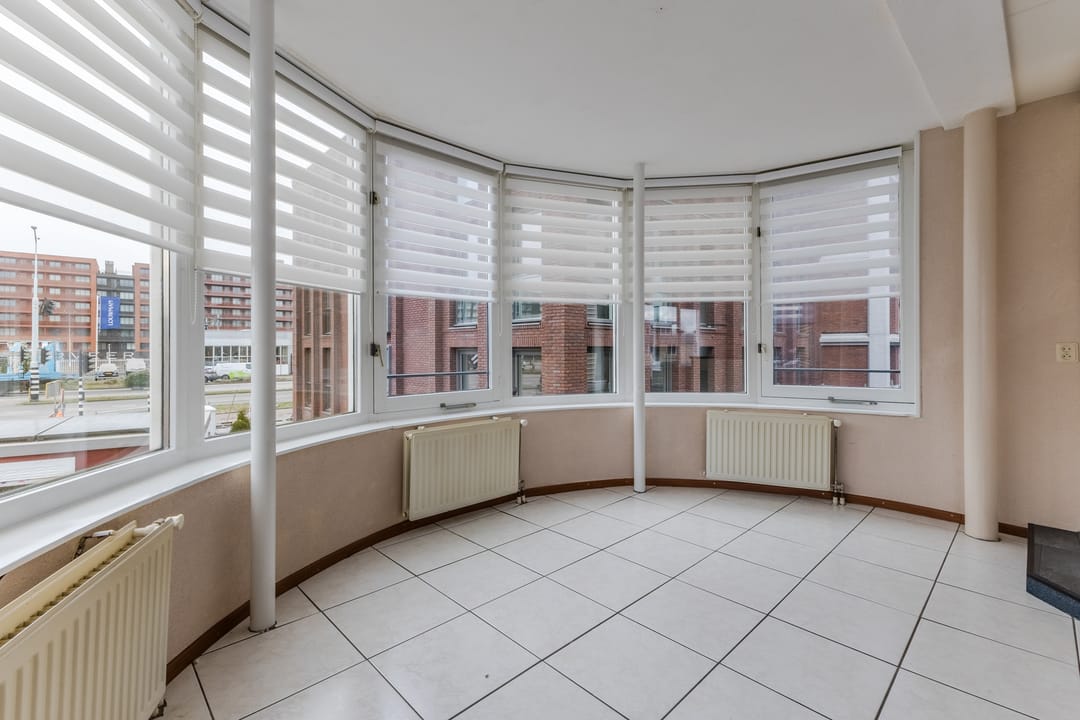 Photo 7 of Marga Klompéstraat 1