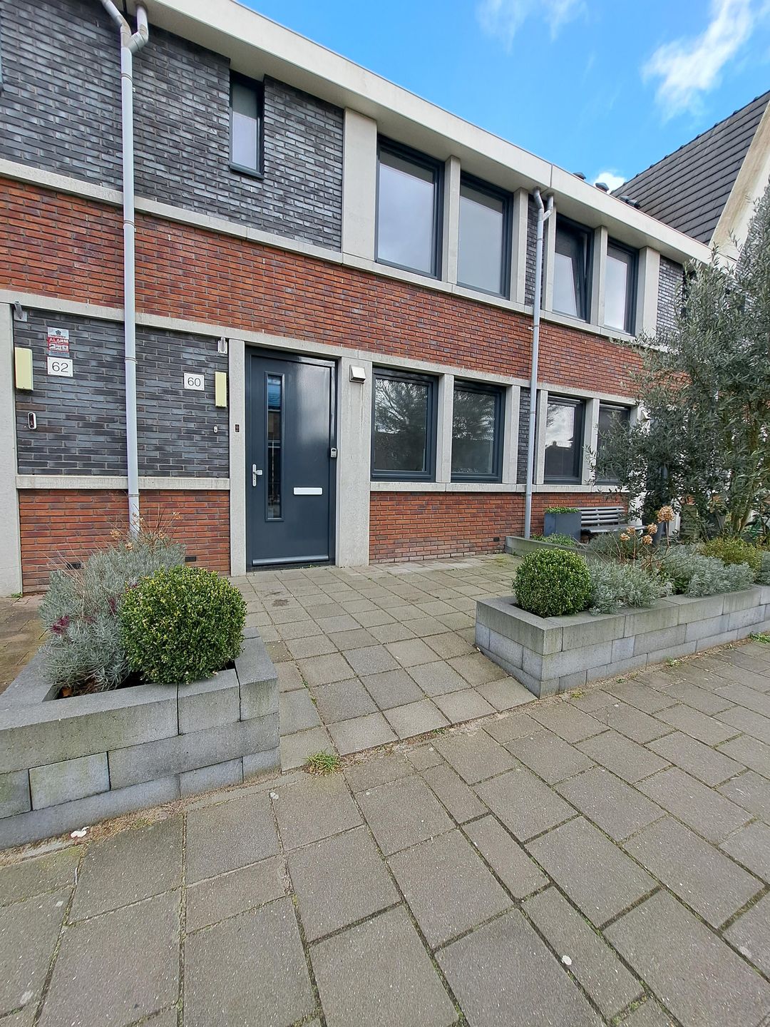 Tussenwoning aan Papelaan 60, Weesp