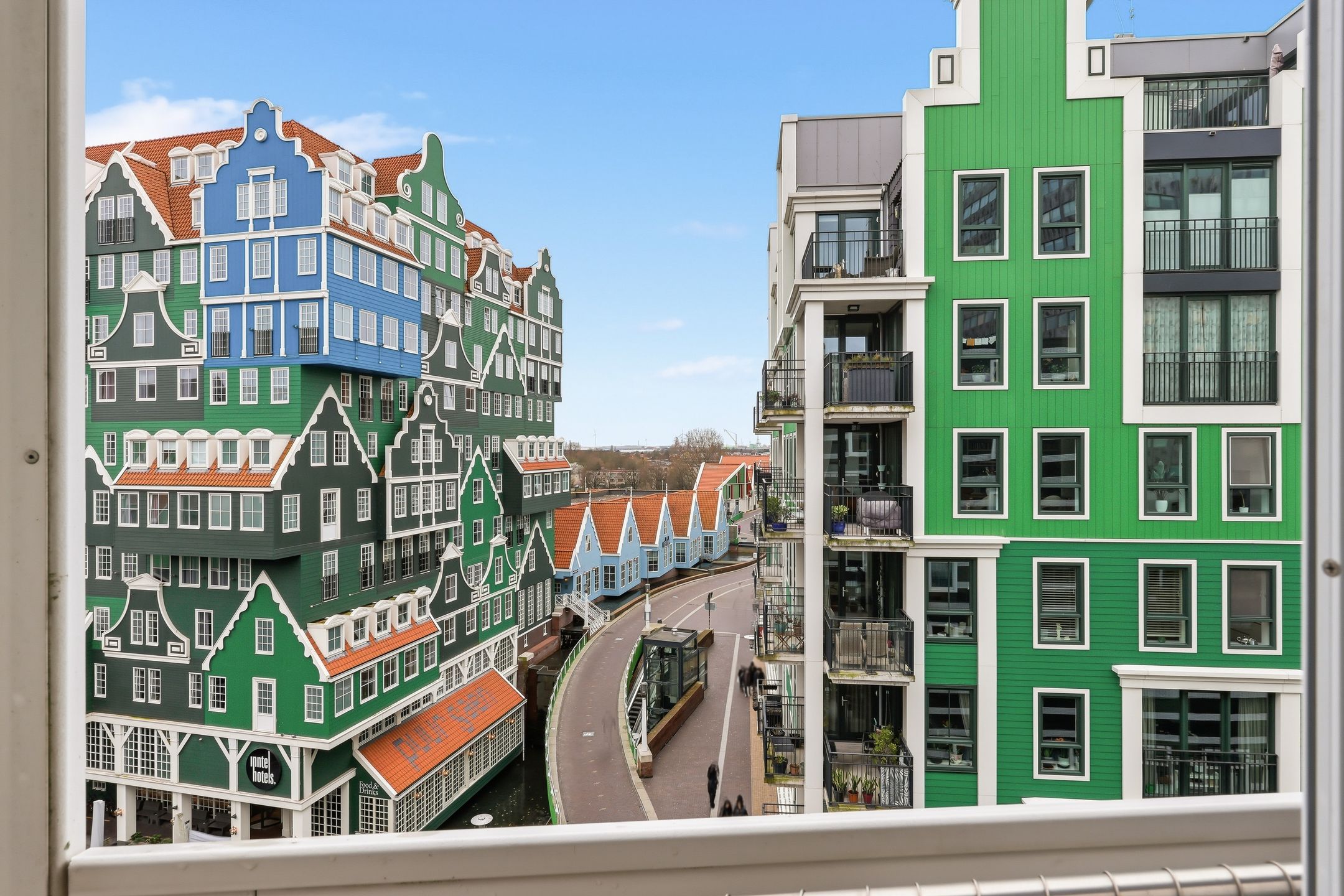 Spacious and modern 3-room apartment in the heart of Zaandam — 33