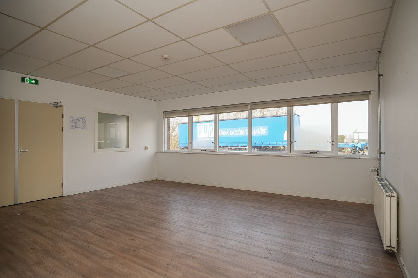 Bekijk foto 3 van Panhuizerweg 14