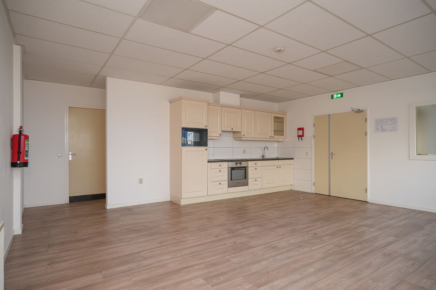 Bekijk foto 4 van Panhuizerweg 14