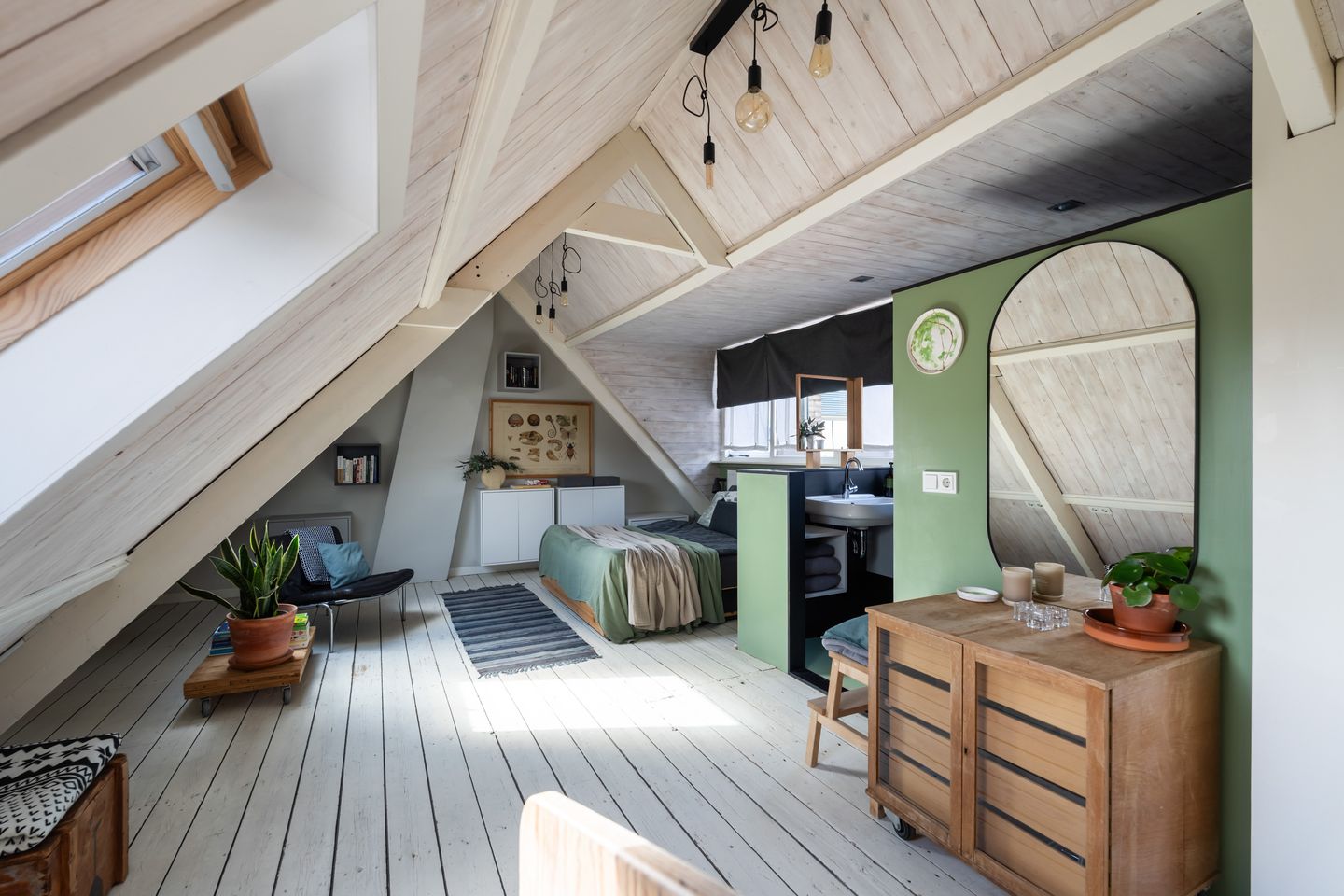 Charming and Efficient Apartment in the Heart of Scheveningen — 18