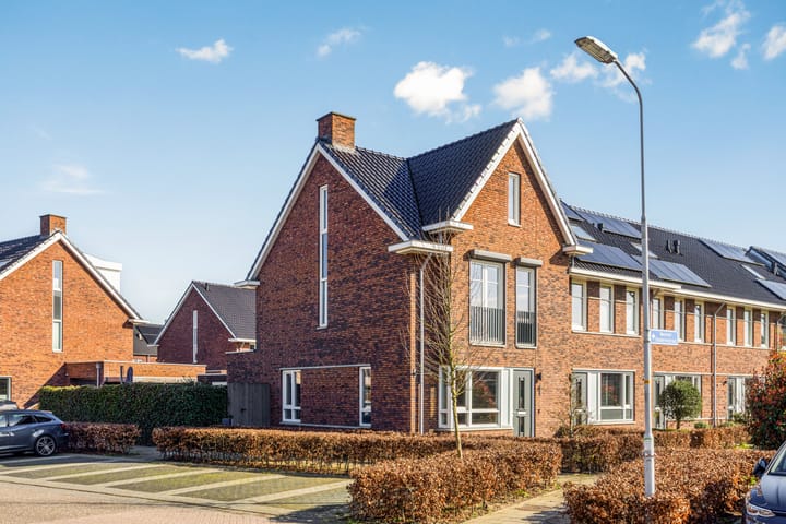 Photo 2 of J Havingastraat 1