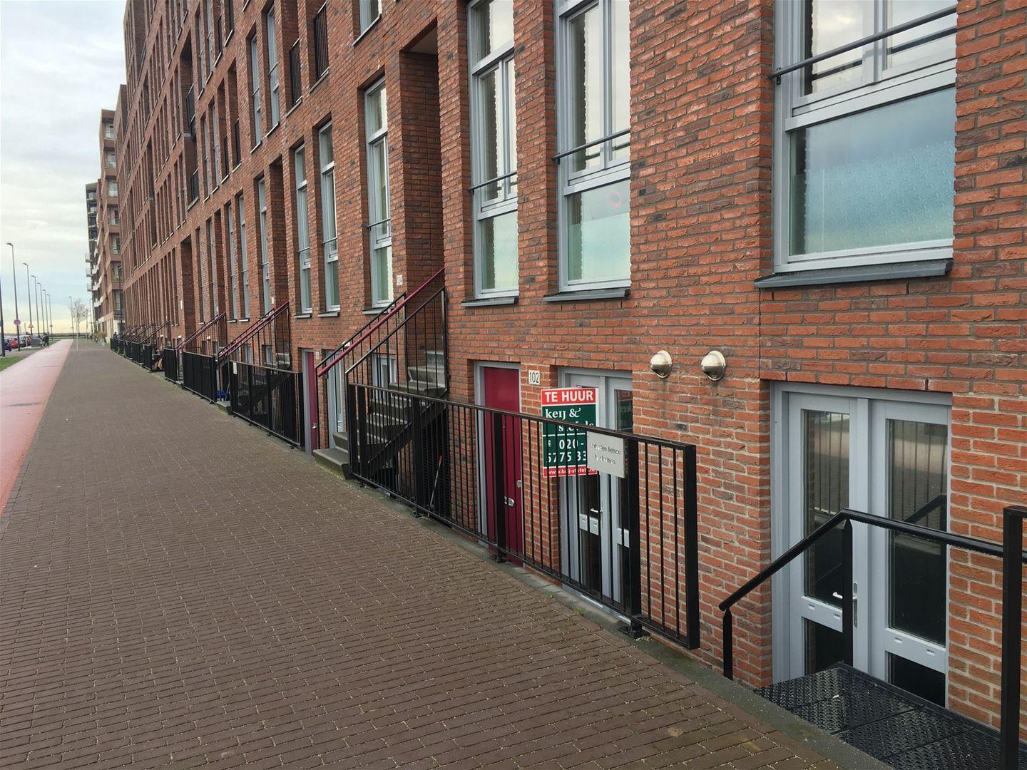 Bekijk foto 2 van Cas Oorthuyskade 102