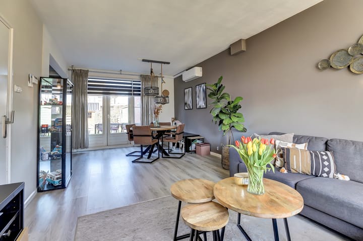 Photo 3 of van der Weijstrjitte 41