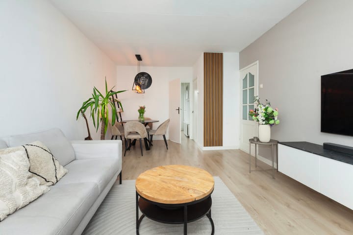 Photo 4 of Delftseveerweg 13-B