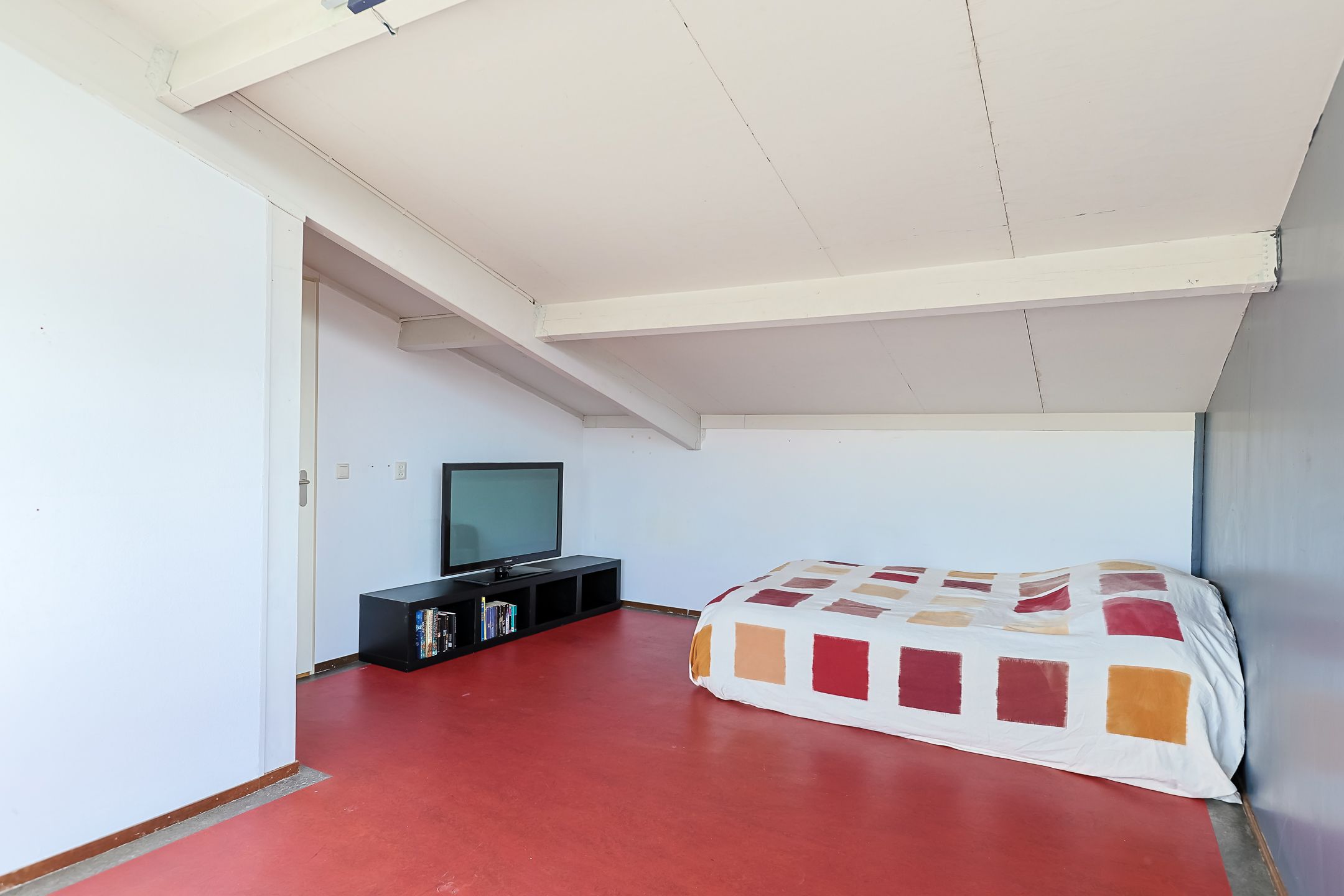 Spacious Townhouse with Garage and Sunny Southwest Garden — 30