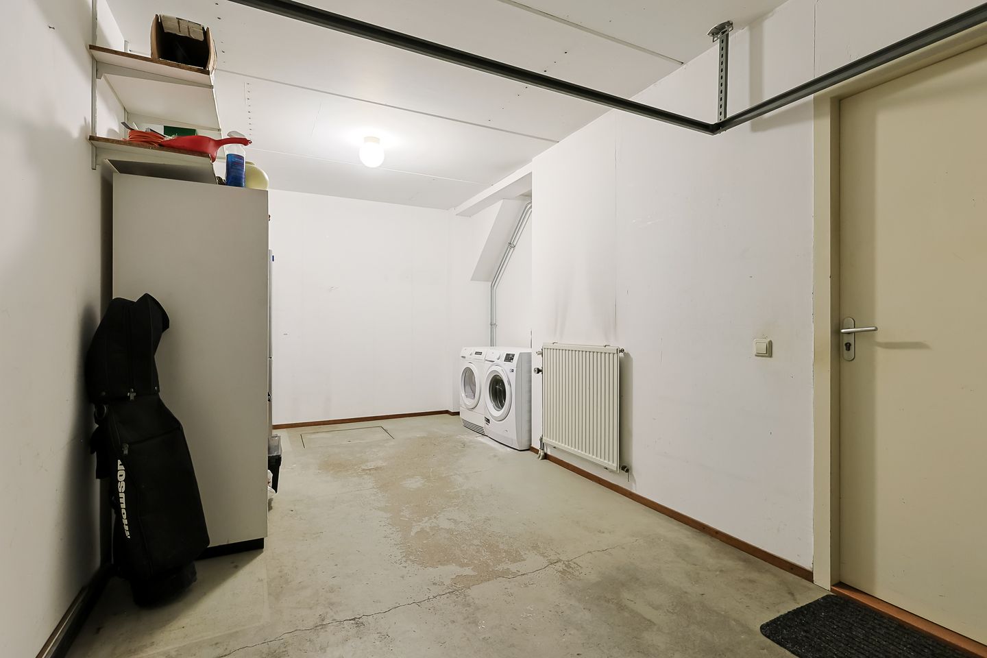 Spacious Townhouse with Garage and Sunny Southwest Garden — 34