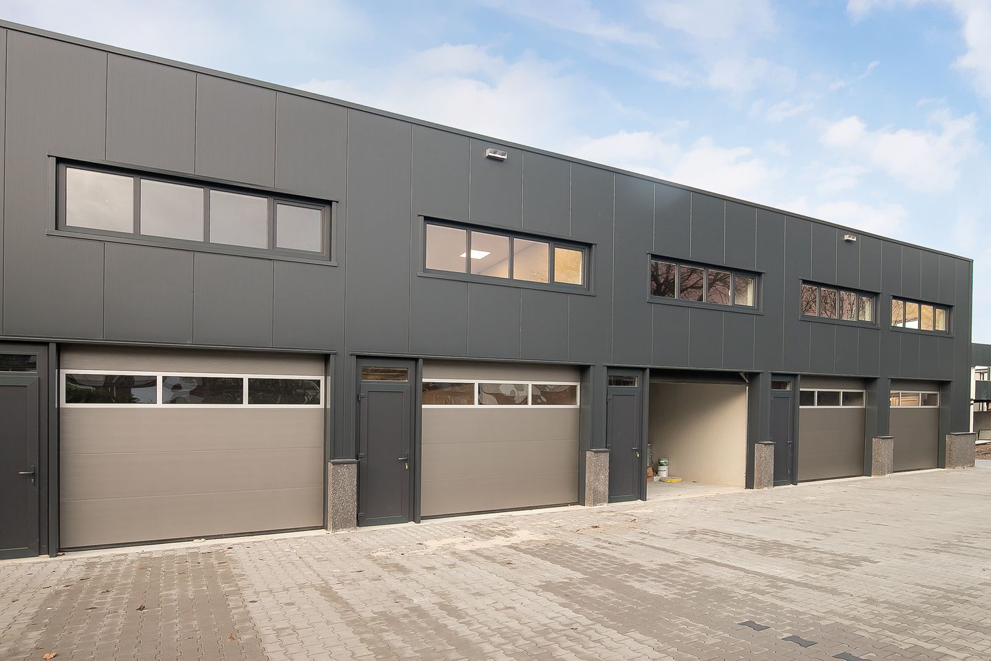 View photo 3 of Groethofstraat 11-S