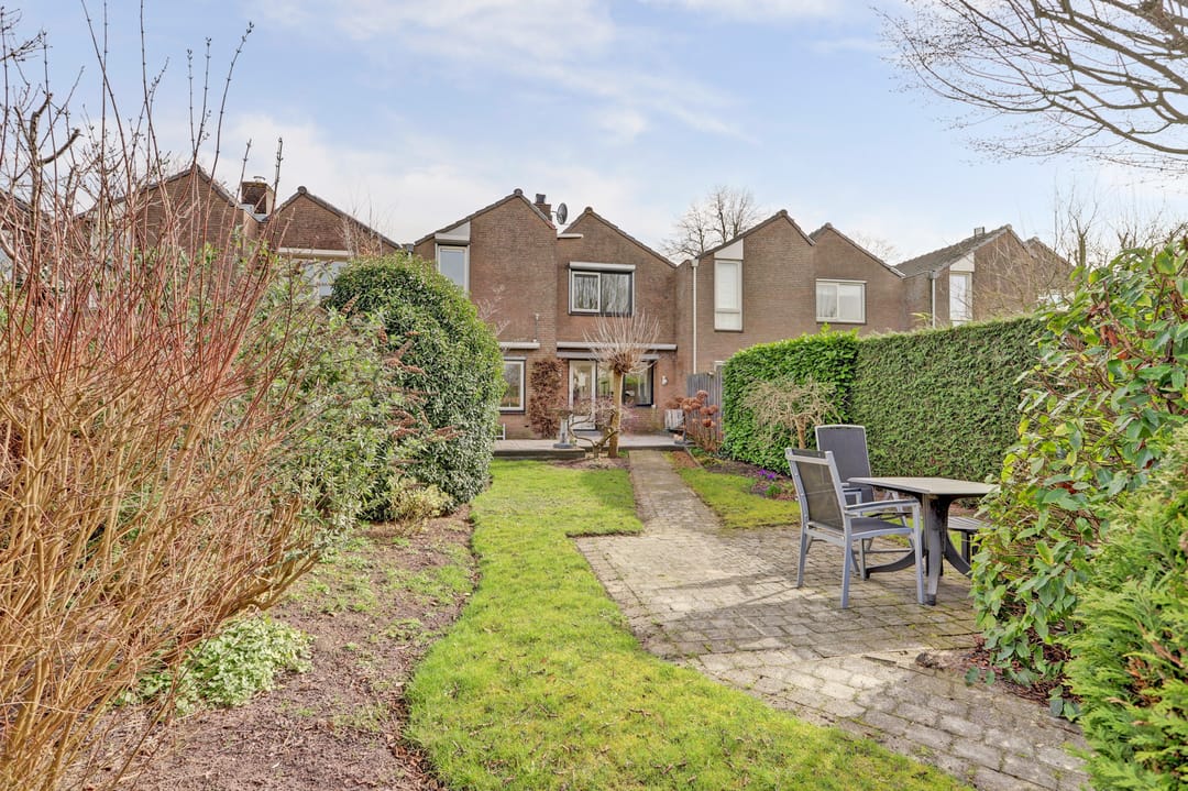 Photo 37 of Dokter Hiemstralaan 34