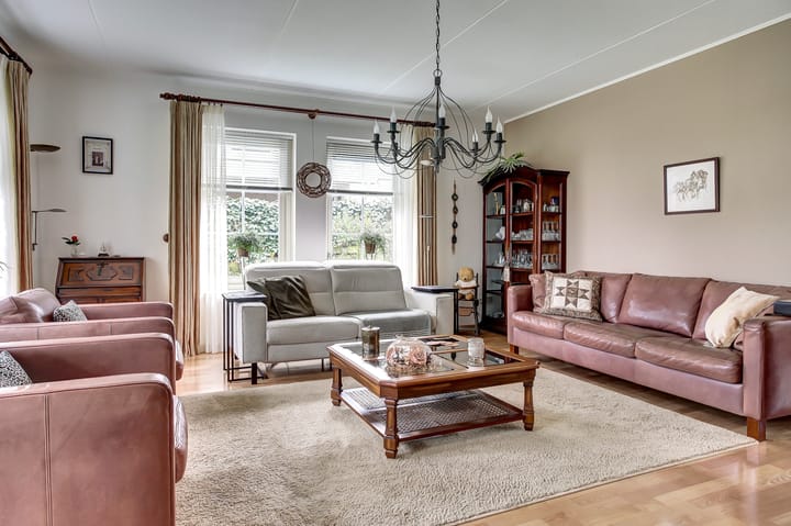 Photo 2 of Dr. Sicco Mansholtstraat 91