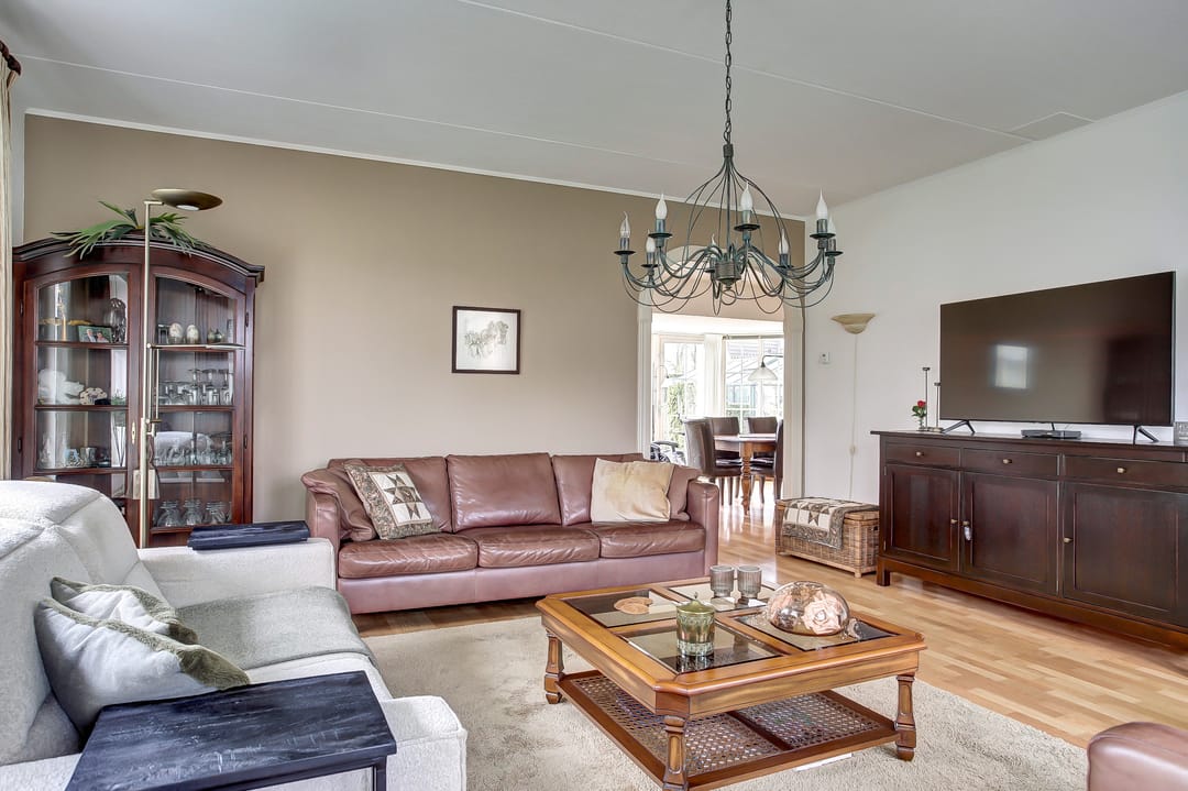 Photo 11 of Dr. Sicco Mansholtstraat 91