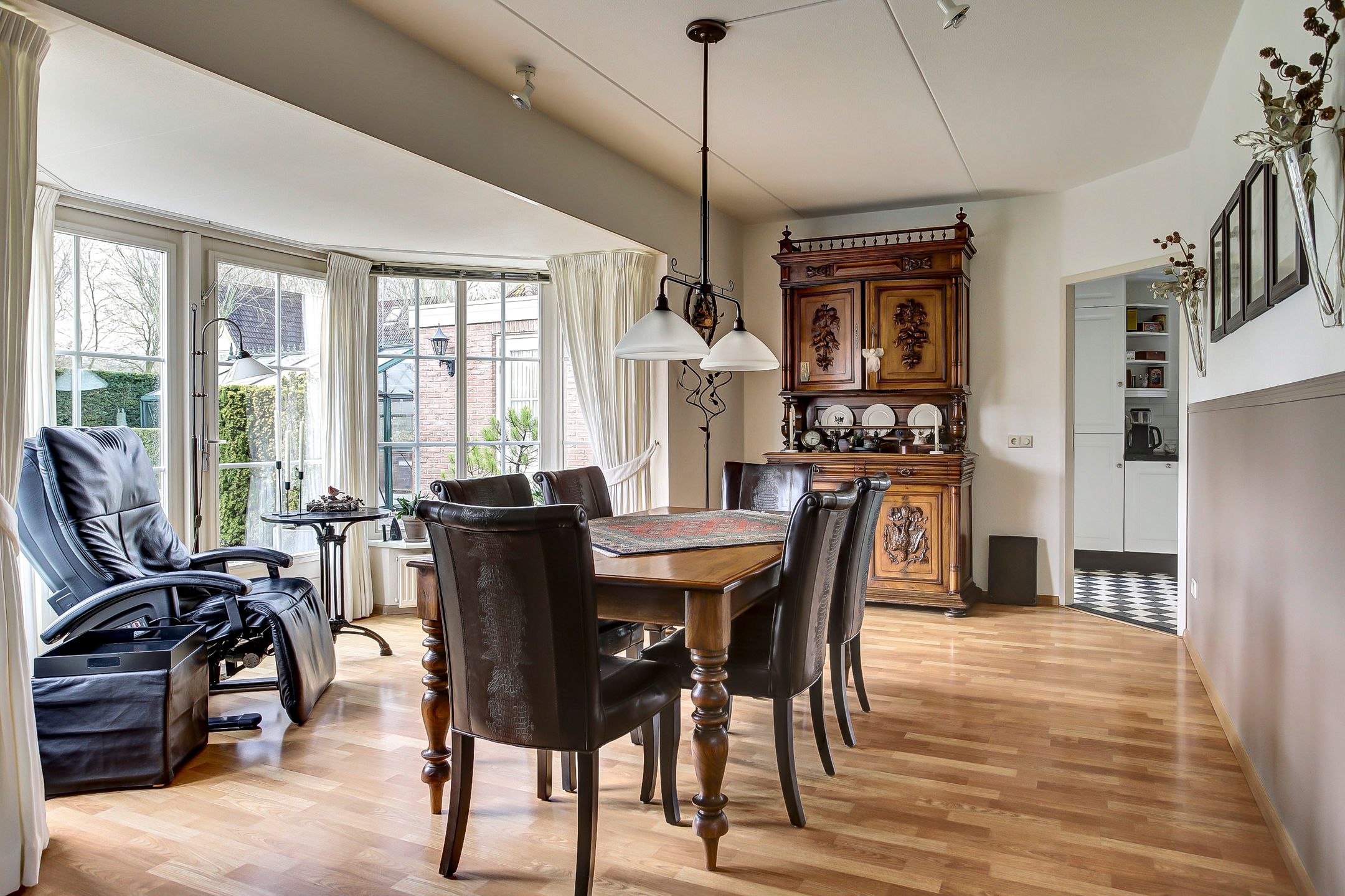 Photo 12 of Dr. Sicco Mansholtstraat 91