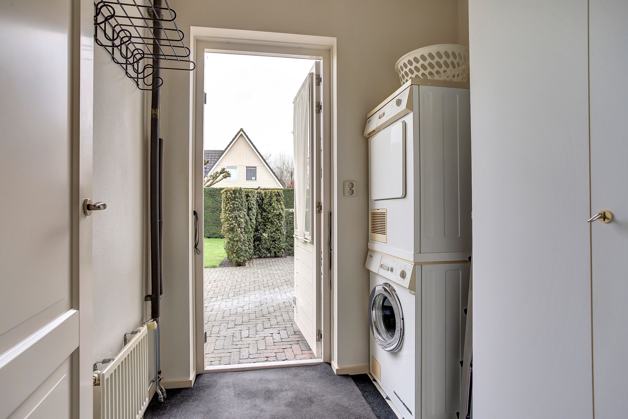 Photo 18 of Dr. Sicco Mansholtstraat 91