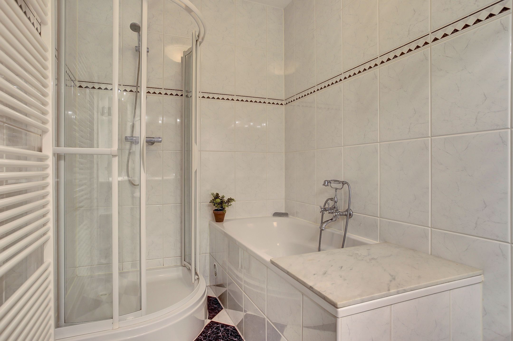 Photo 24 of Dr. Sicco Mansholtstraat 91