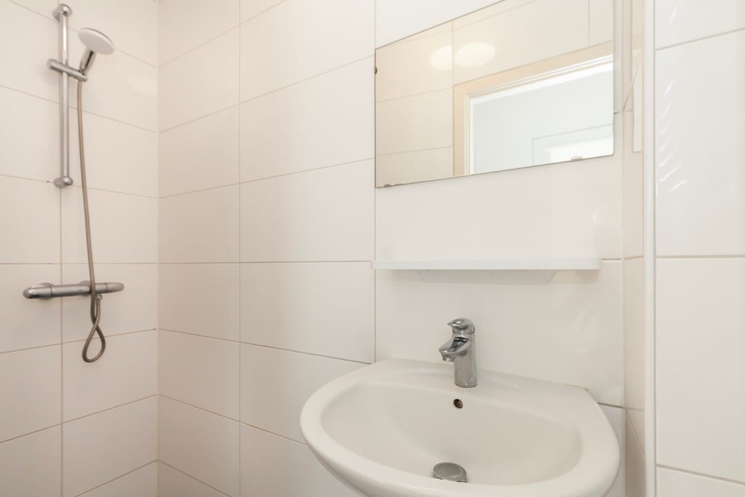 Two Room Apartment on the Second Floor in Bergpolder Rotterdam — 15